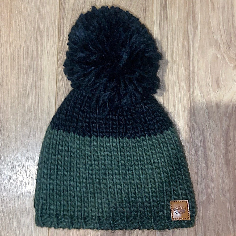 Panache Beanie w/ Pom Pom